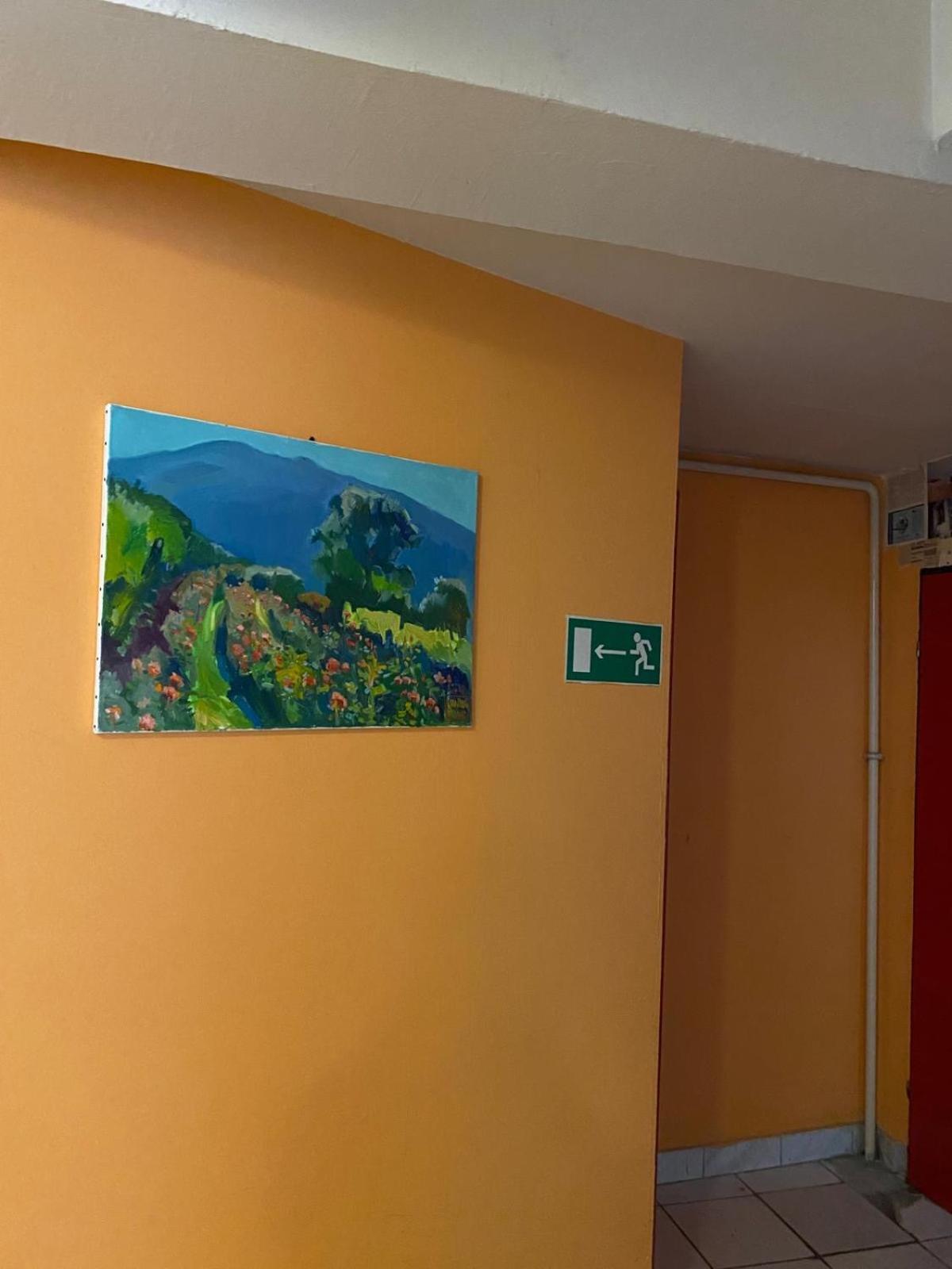 Ostello Art Space *