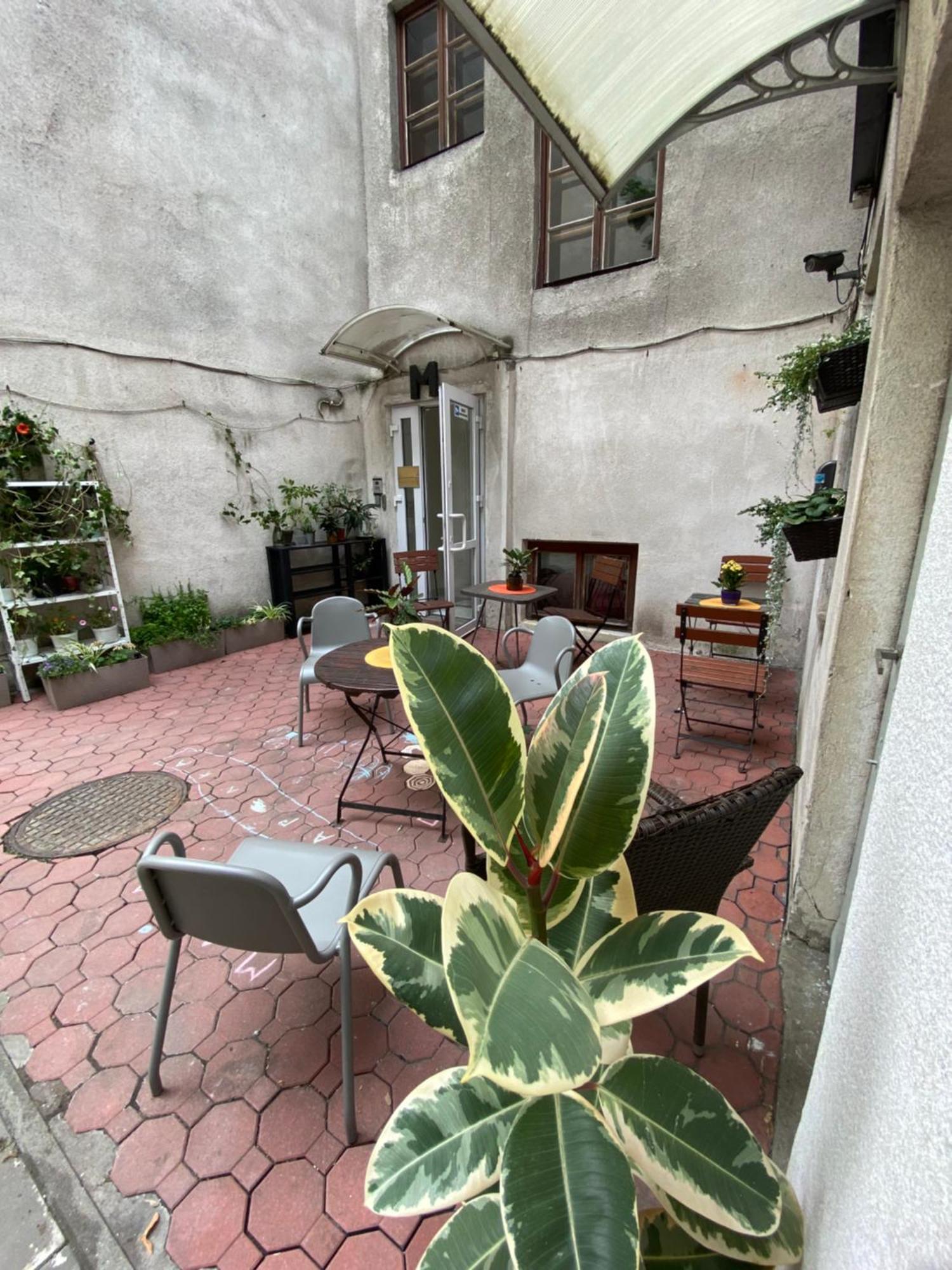 Art Space Hostal